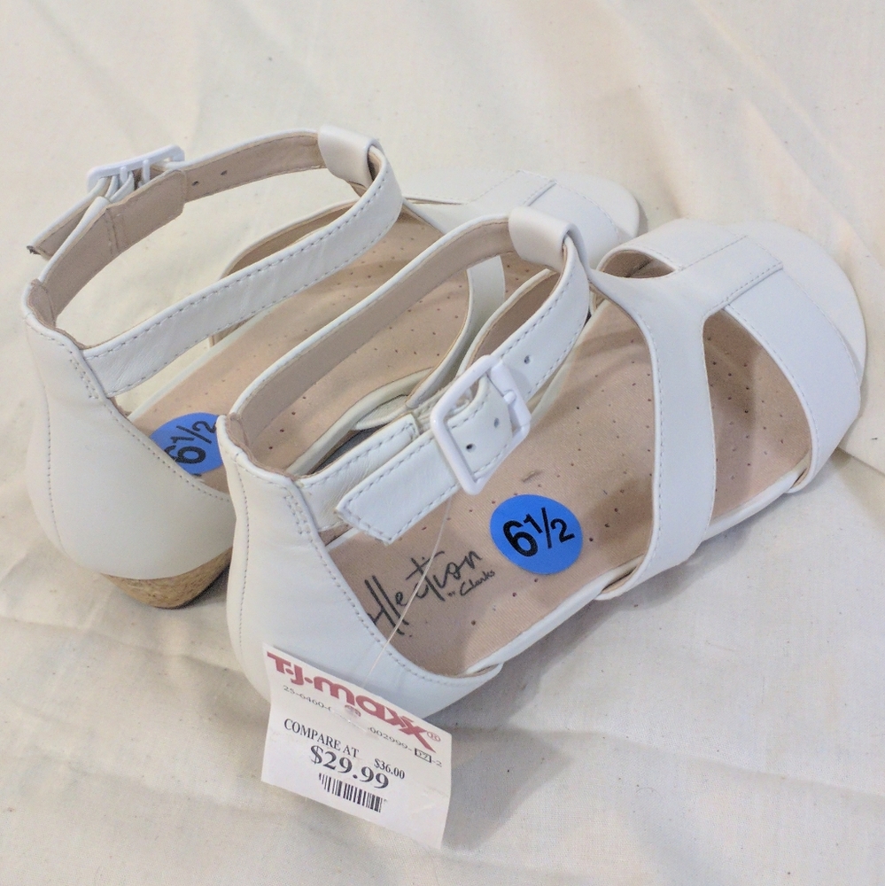 Sandals - Picture 3 of 8